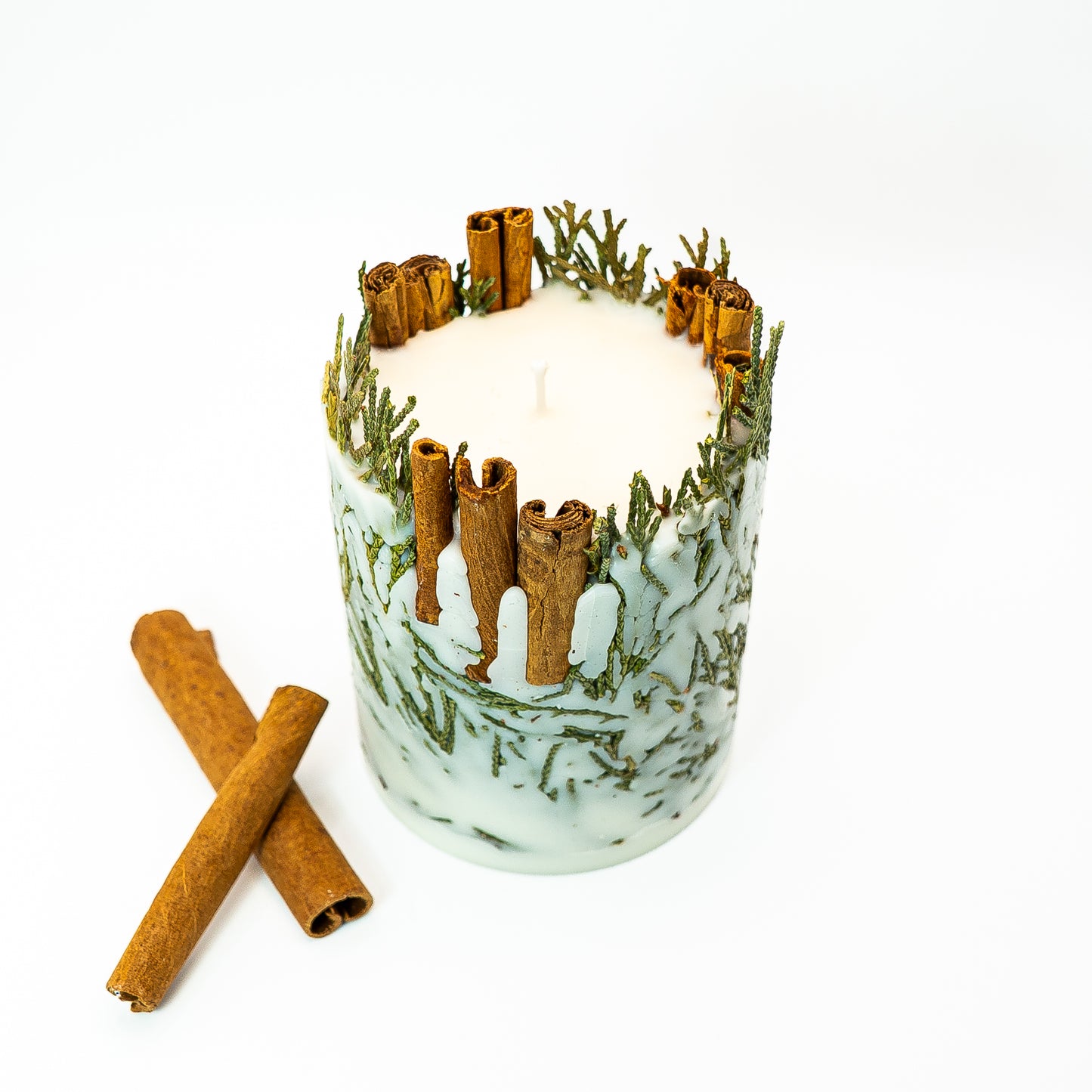 Botanical Soy Wax Candle – Winter Cinnamon & Evergreen Blend